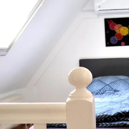 Grosses Offenes Loft Oder Kleine Gemuetliche Wohnung Mit Balkon Wolmirstedt Buitenkant foto