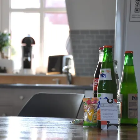 Grosses Offenes Loft Oder Kleine Gemuetliche Wohnung Mit Balkon Wolmirstedt Buitenkant foto