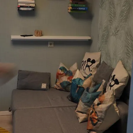 Grosses Offenes Loft Oder Kleine Gemuetliche Wohnung Mit Balkon Wolmirstedt Buitenkant foto