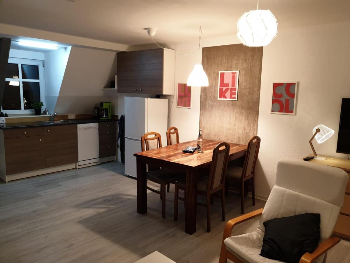 Grosses Offenes Loft Oder Kleine Gemuetliche Mit Balkon