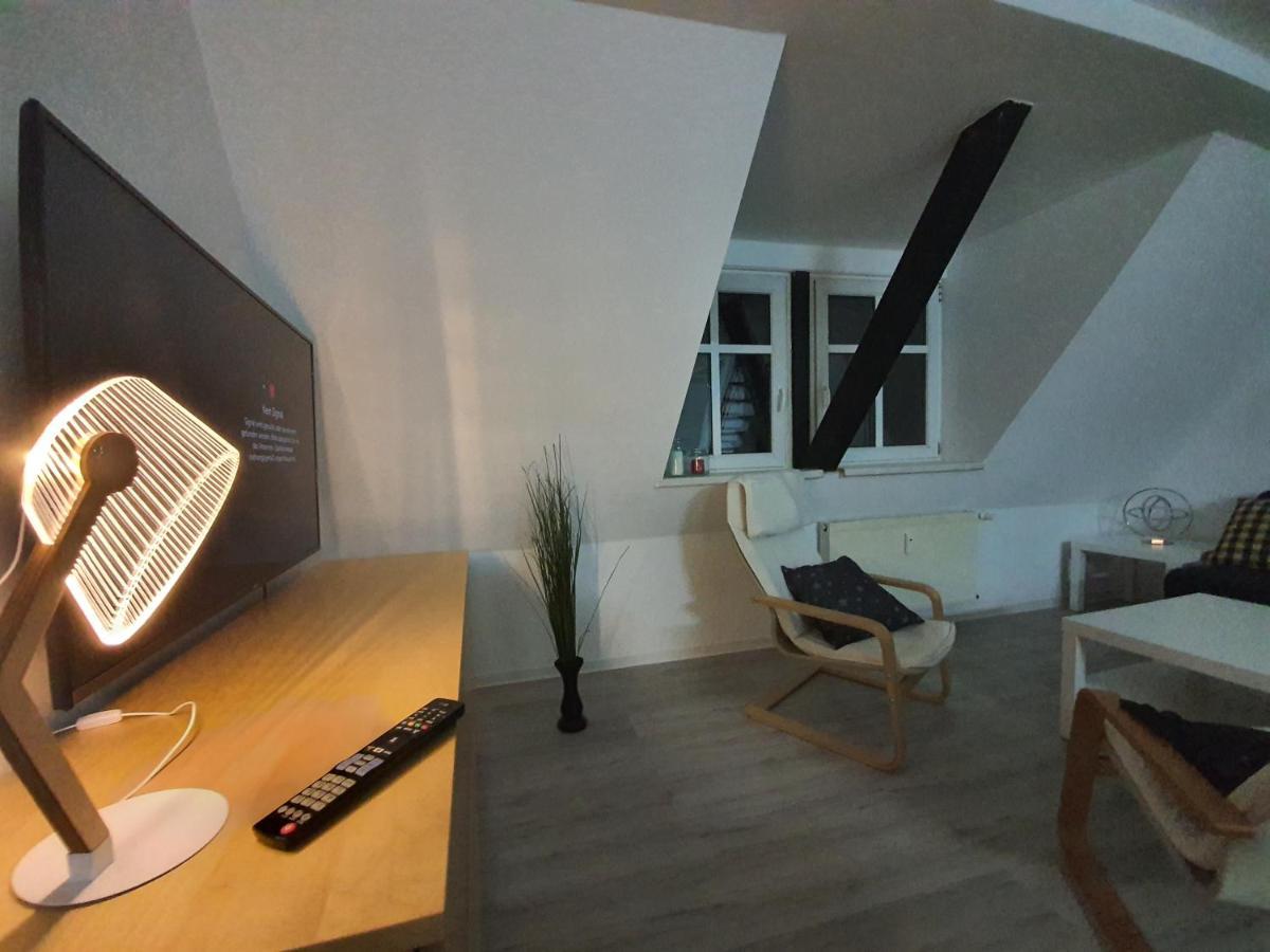 Grosses Offenes Loft Oder Kleine Gemuetliche Mit Balkon * Wolmirstedt