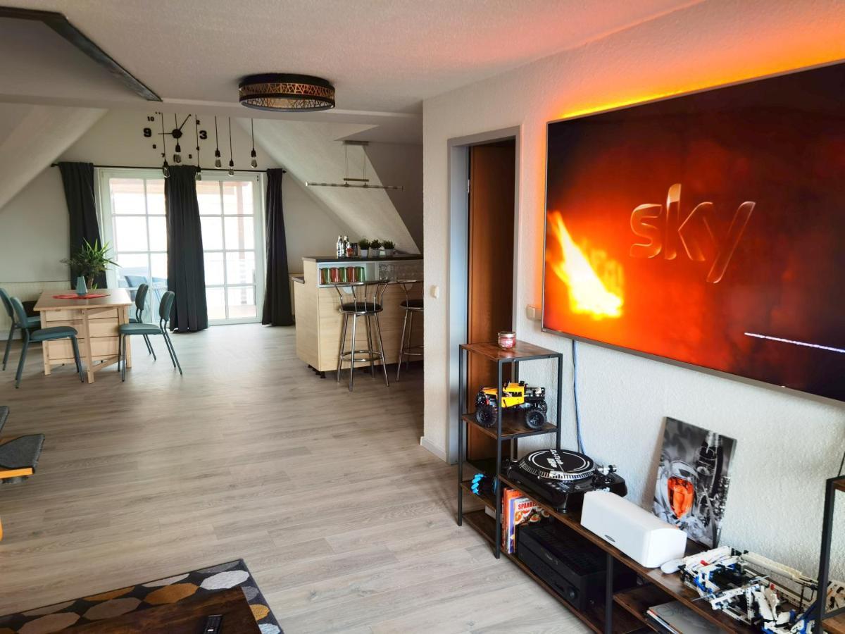 Grosses Offenes Loft Oder Kleine Gemuetliche Mit Balkon