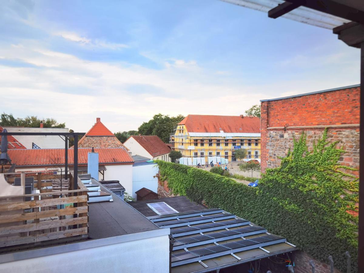 Appartement Grosses Offenes Loft Oder Kleine Gemuetliche Mit Balkon *