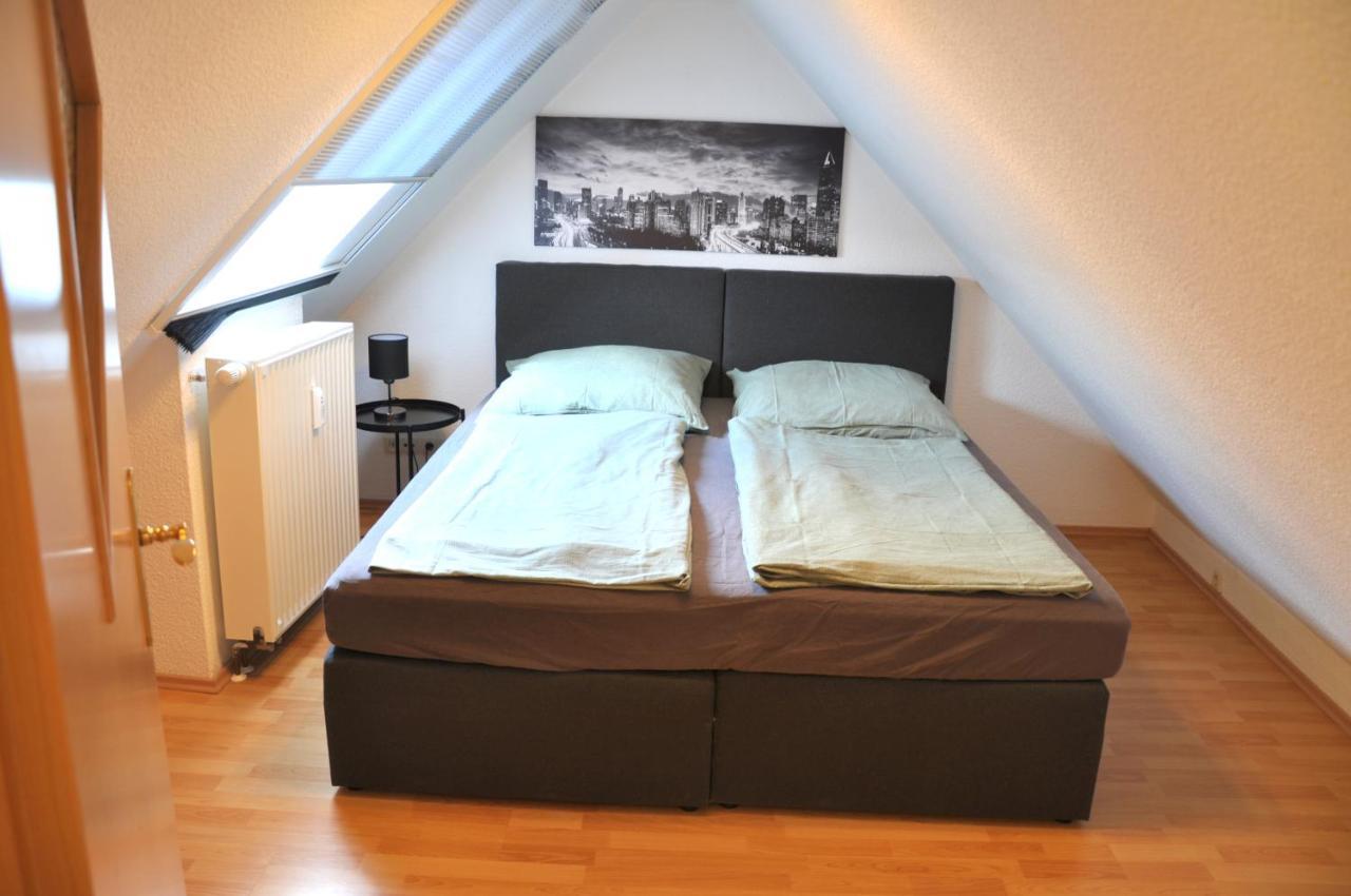 Grosses Offenes Loft Oder Kleine Gemuetliche Mit Balkon Appartement
